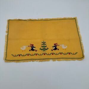 Vintage Fingertip Towel Cross Stitch Christmas Yellow Dutch Girls Geese Tree